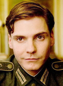 Daniel Br&uuml;hl